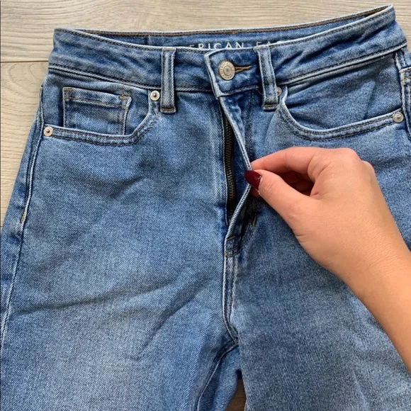 AEO Mom High Rise Jeans - Picture 6 of 12